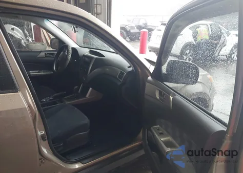 2009 Subaru Forester 2.5X из США, поврежденный, VIN JF2SH61699H761228